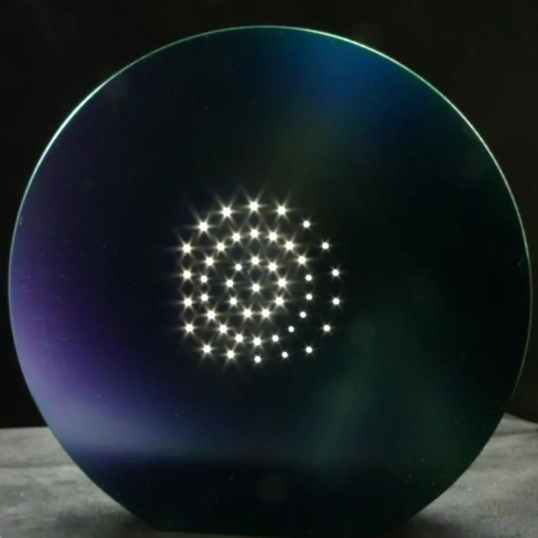 355-нм ультрафиолетовая лазерная гравировка QR-кодов