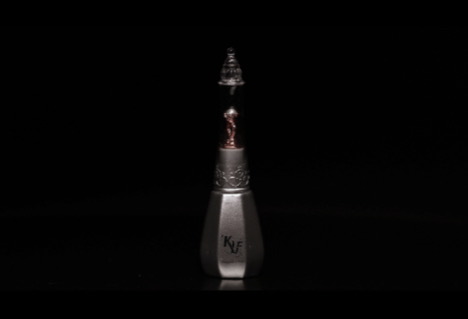 RFH-D9-355-3W УФ-лазер твердотельного типа удаляет краску со светящихся серебристых стеклянных бутылок