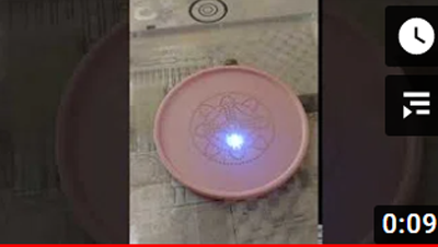 RFH UV Лазерное сверление в пластике с точностью до микрометра