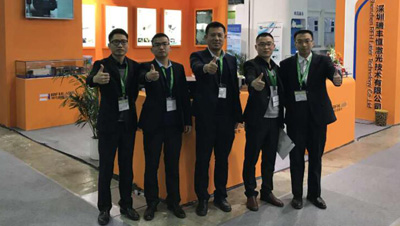 Производитель маркировочных машин в Циндао купил зеленый лазер RFH для маркировки стеклянных чайников.